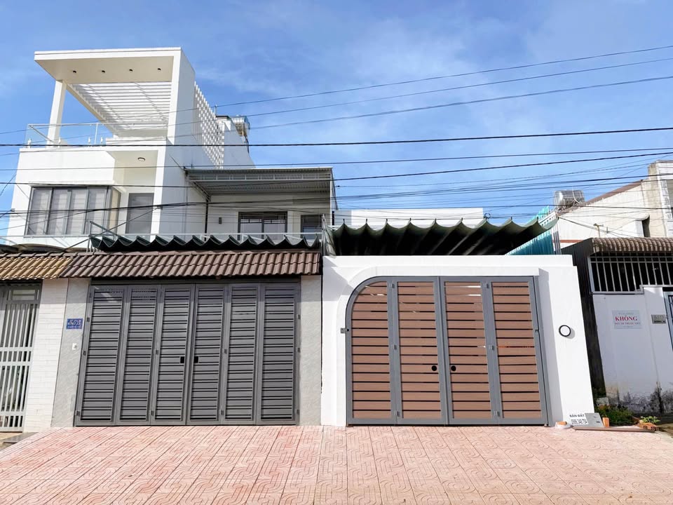 Nhà Mặt Tiền Đường Phạm Ngụ Lão Buôn Ma Thuột 125m² giá 10 triệu - Cho thuê lâu dài!