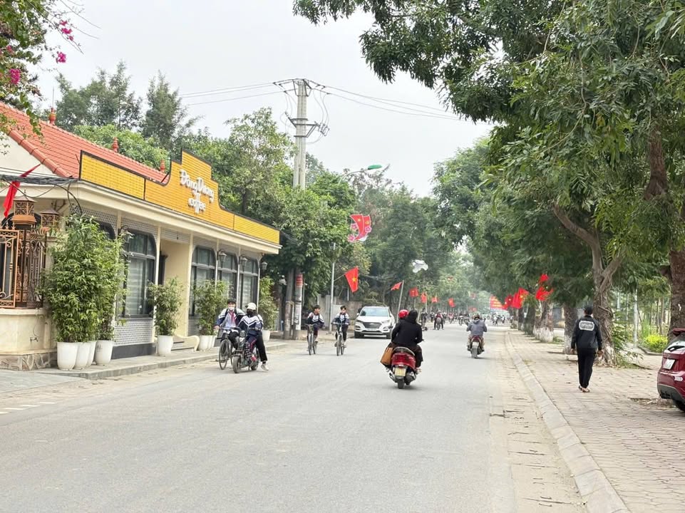 Nhà phố tại Đông Anh 75m² - Đường thông ô tô tải, giá thỏa thuận!