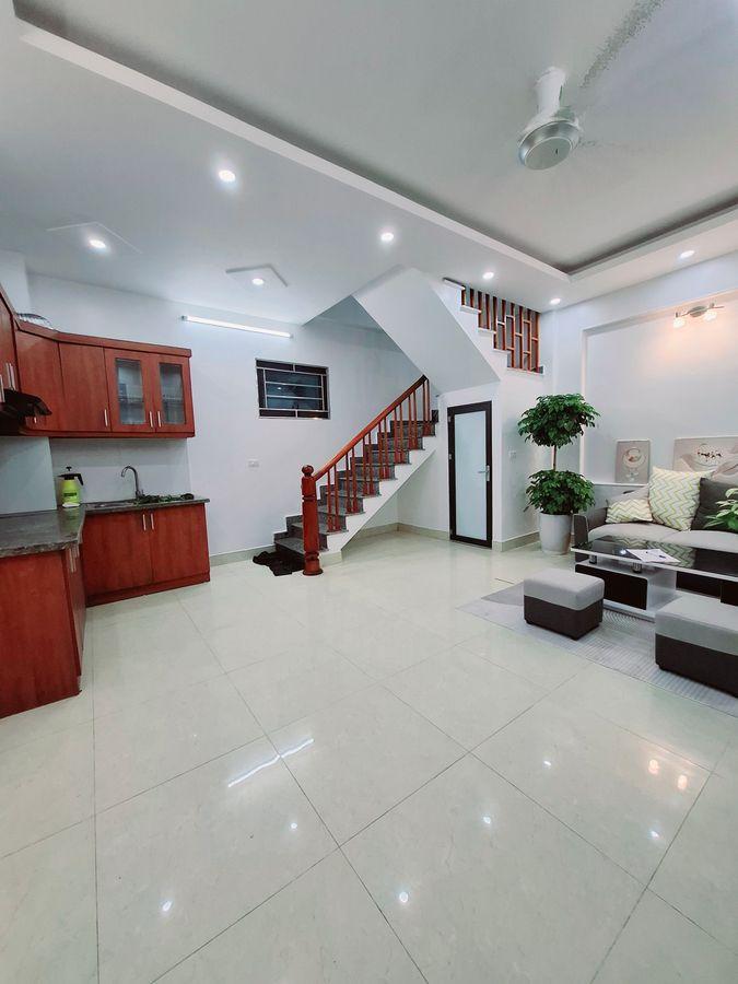 Nhà bán Đông Ngạc 40m² giá 6.6 tỷ - Khu dân cư đông đúc, gần chợ Vẽ!