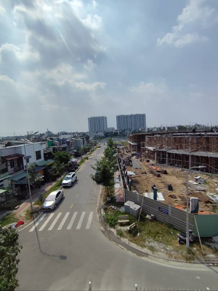 Nhà lô góc mặt tiền Tân Thới Nhất Q12 143m² giá 14 tỷ - Vị trí đẹp kinh doanh đa ngành!