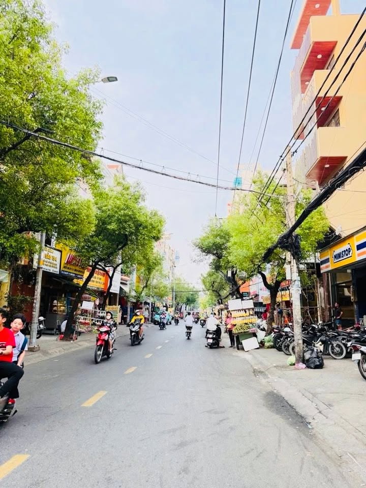 Nhà Phú Nhuận 40m² giá 6 tỷ - Full nội thất, vào ở ngay!