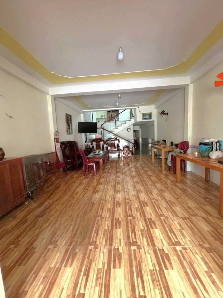 Nhà Mặt Tiền Đường TX31, Phường Thạnh Xuân, Quận 12 - Diện Tích 115m², Giá 12 triệu/tháng - Thuận lợi ở và kinh doanh!