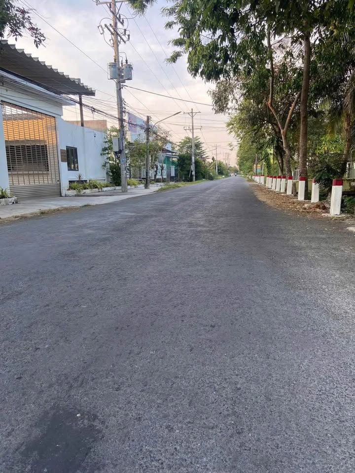 Đất mặt tiền xã Phú Khương, Bến Tre 3200m² giá 8 tỷ - Đầu tư sinh lời ngay!