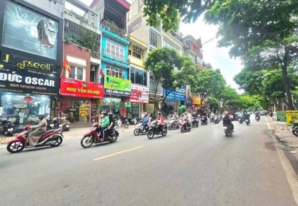 Nhà 3 tầng mặt đường Miếu Hai Xã, Hải Phòng 31m² giá 5.2 tỷ - Vị trí kinh doanh lý tưởng!