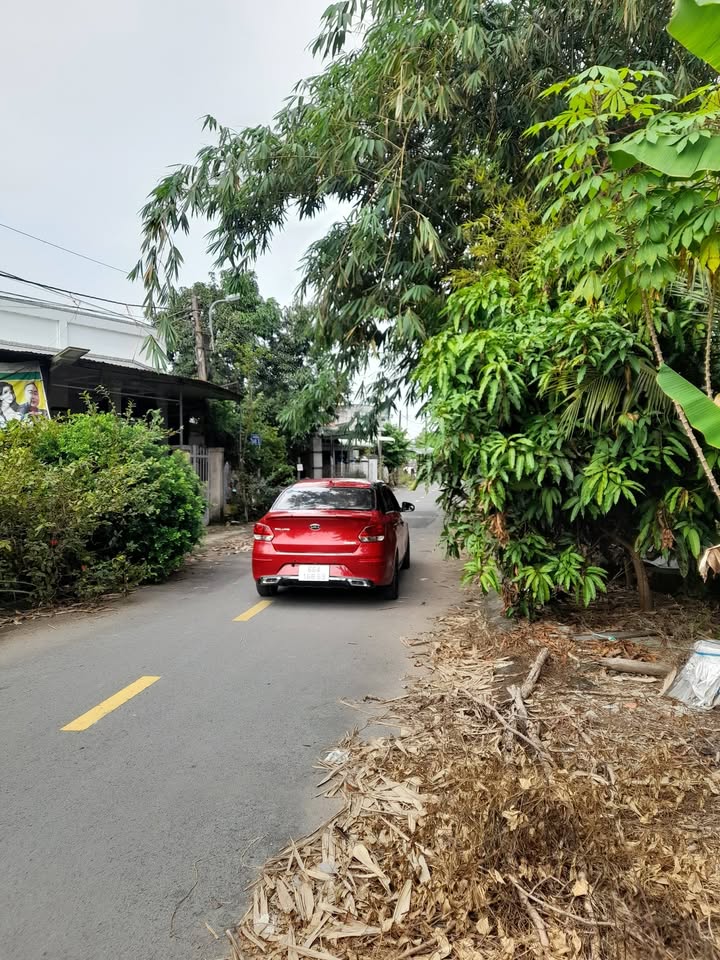 Đất nền Hòa Long 135m² giá 1.4 tỷ - Gần chợ và đường lớn!