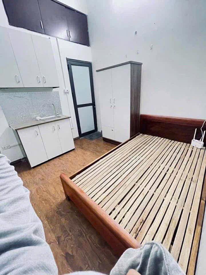 Phòng cho thuê CCMN ngõ 213 Giáp Nhất 1,5-5 triệu - Gần Royal City!