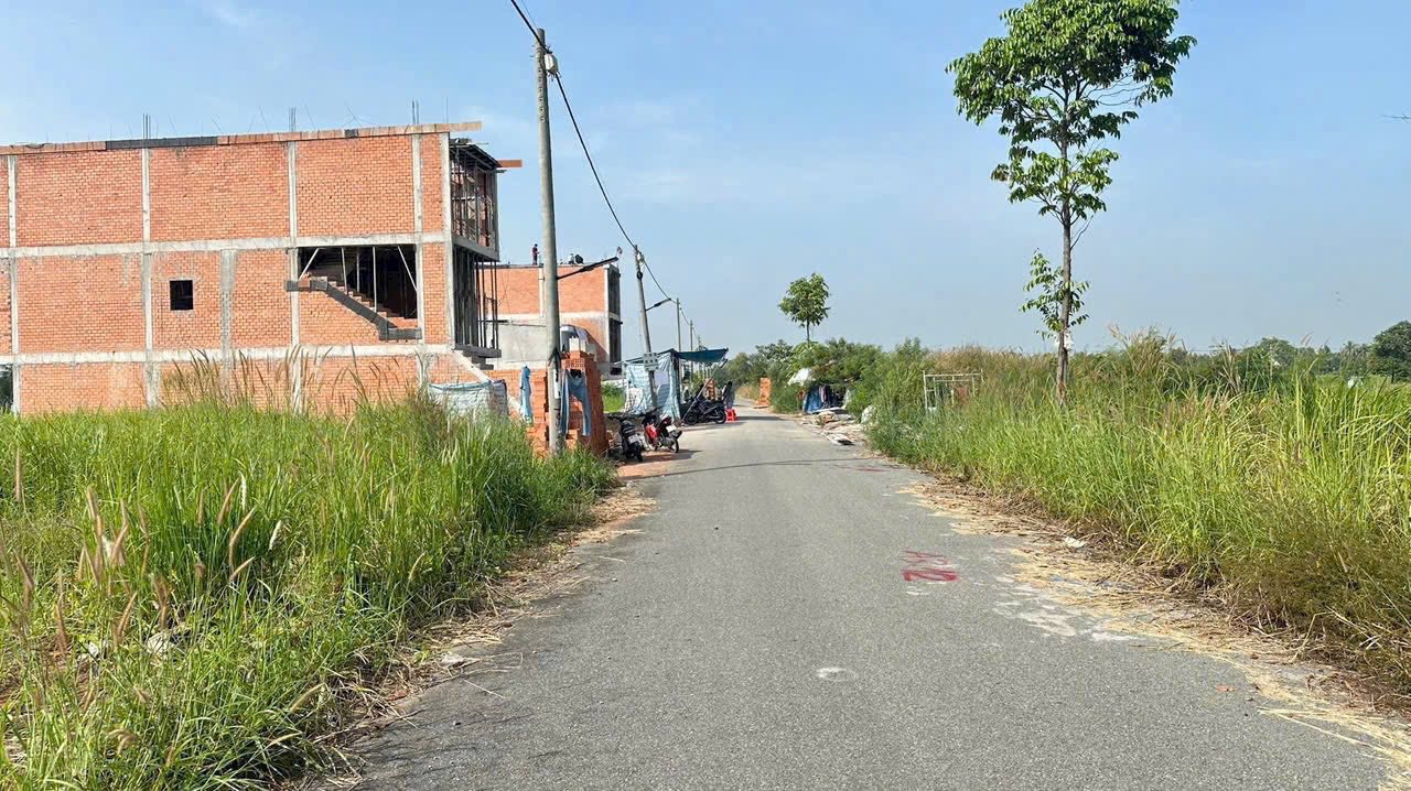 Lô đất 90m² tại KDC Nam Phong Dragon, Cần Đước - Giá 780 triệu, thương lượng!