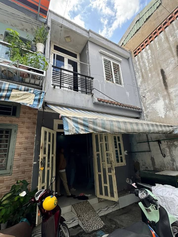 Nhà Gò Xoài, Bình Tân 15m² giá 2 tỷ - Sổ hồng riêng chính chủ!