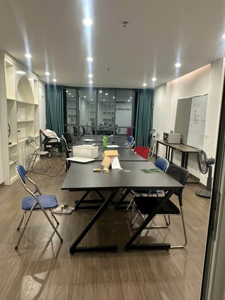 Nhà mặt phố Vũ Phạm Hàm, Cầu Giấy, Hà Nội 8 tầng - Thích hợp làm văn phòng, spa, phòng khám