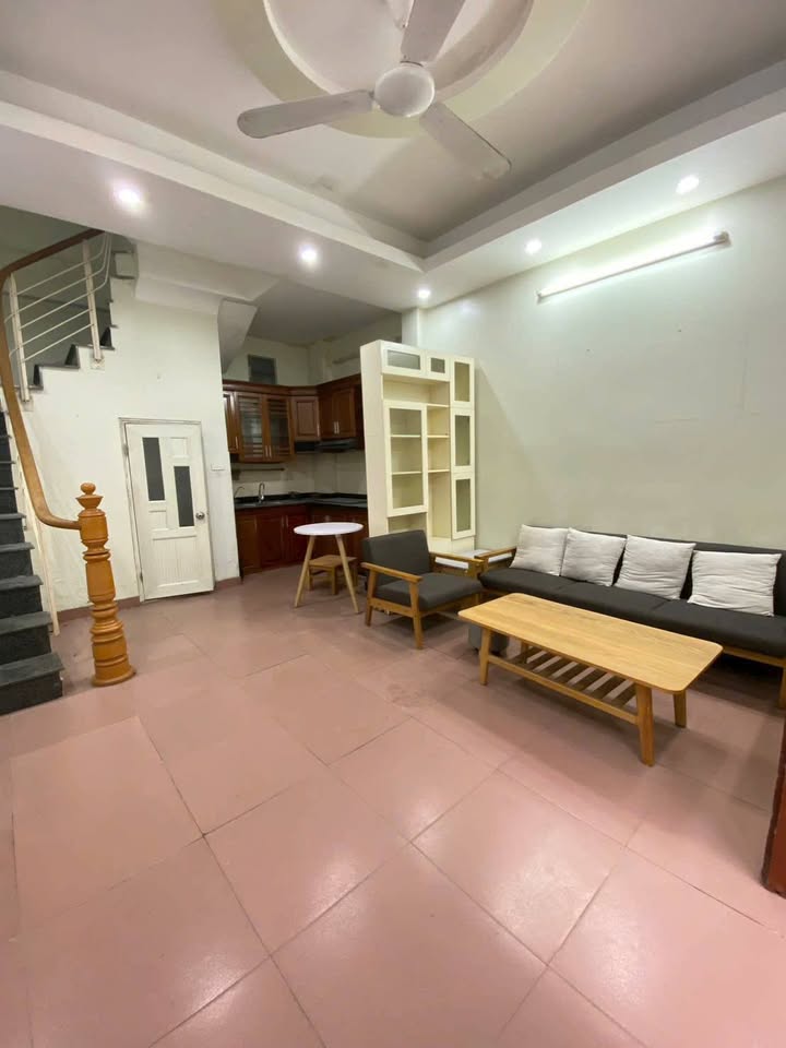 Nhà riêng Ba Đình 26m² giá 6 tỷ - Lô góc, gần ô tô và tiện ích đầy đủ!