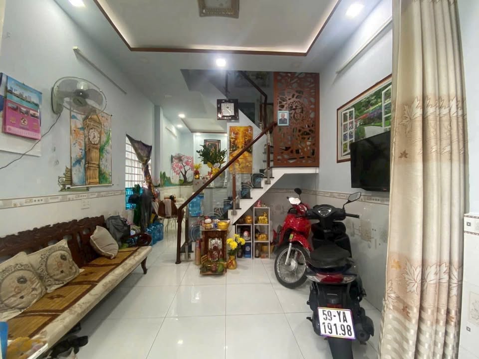 Nhà phố tại Huỳnh Thị Hai, Q12 - 36m² giá 4 tỷ - Kẹt tiền bán gấp!