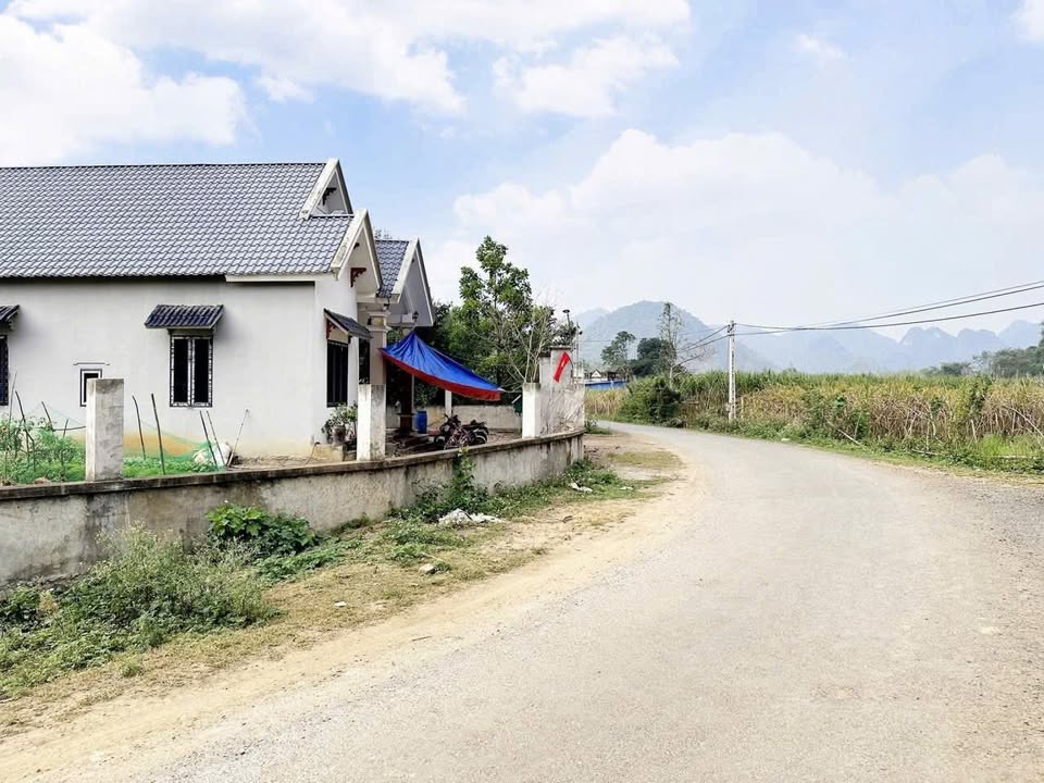 Đất nền Đa Phúc Yên Thủy 518m² giá 700 triệu - Đường lớn không lo chết đói!