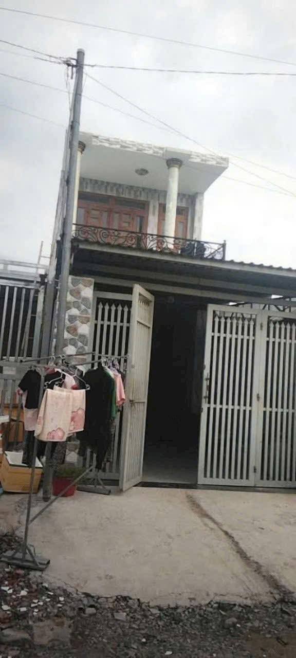 Nhà phố Tân Hiệp, Phú Giáo 92m² giá 1 tỷ - Chính chủ bán gấp!