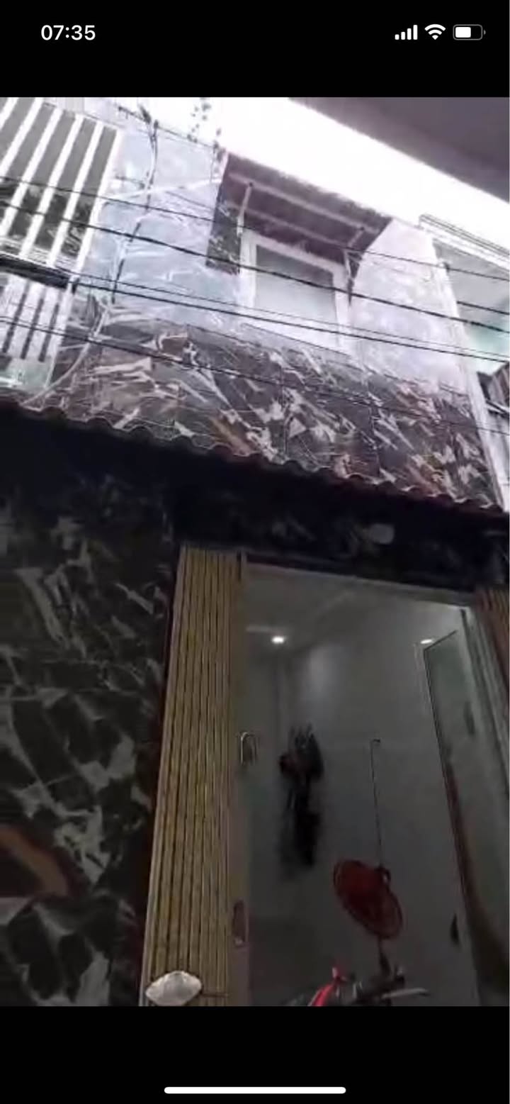 Nhà phố Long Trường Q9 20m² giá 680 triệu - Hẻm xe hơi, vị trí thuận lợi!