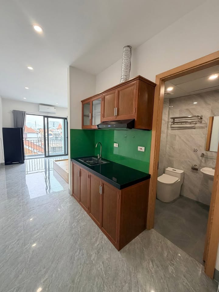 Căn hộ cho thuê Phú Thượng 45m² giá 5.5 triệu - Nội thất đầy đủ, vào ở ngay!