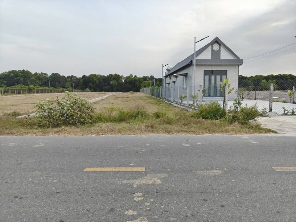 Đất nền Phước Hội 1050m² giá 3.5 tỷ - Gần biển Lộc An, sổ đỏ chính chủ!