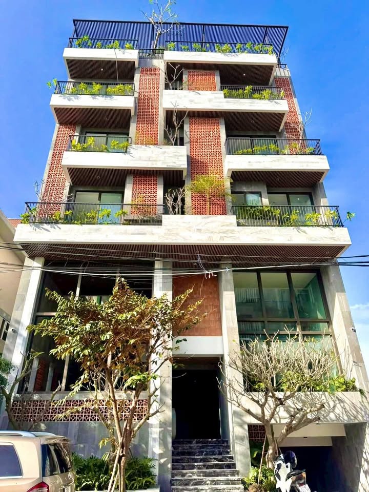 Bán toà nhà CHDV Thảo Điền, Quận 2, Diện tích 230m², Doanh thu 250-300 triệu/tháng!