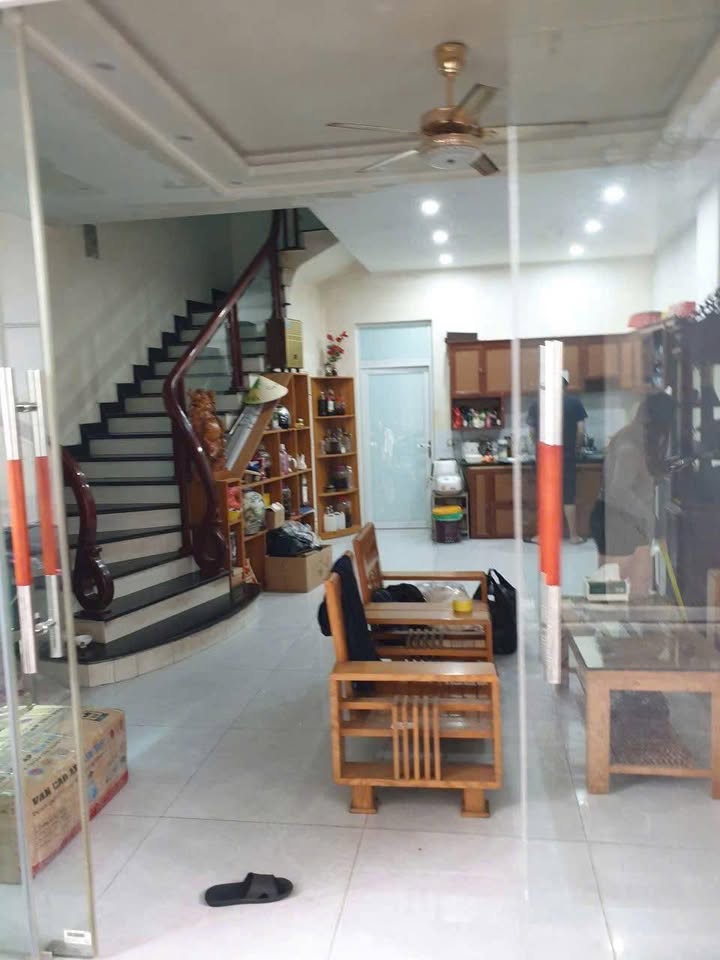 Nhà 3 tầng ở Đào Cam Mộc, Đông Anh 57m² giá 4.25 tỷ - Ô tô vào tận nơi!