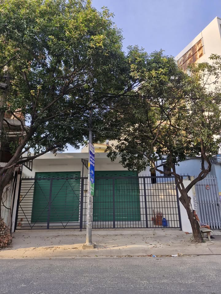 Nhà mặt tiền Trần Thị Trọng, Tân Bình 128m² giá 26 triệu - Kinh doanh sầm uất!