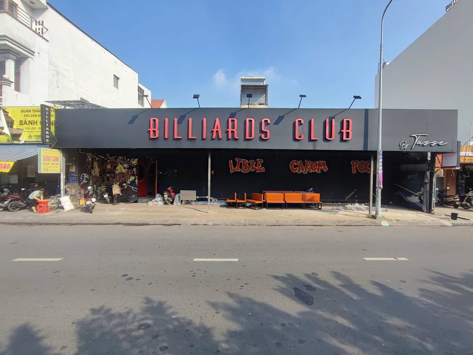 Nhà mặt tiền đường Lê Thúc Hoạch, quận Tân Phú, 400m² - Diện tích lý tưởng cho kinh doanh!