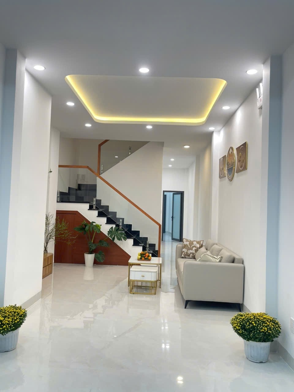Bán gấp nhà 4 tầng Đặng Thùy Trâm 60m² giá 10.6 tỷ - Full nội thất, thích hợp ở ngay!