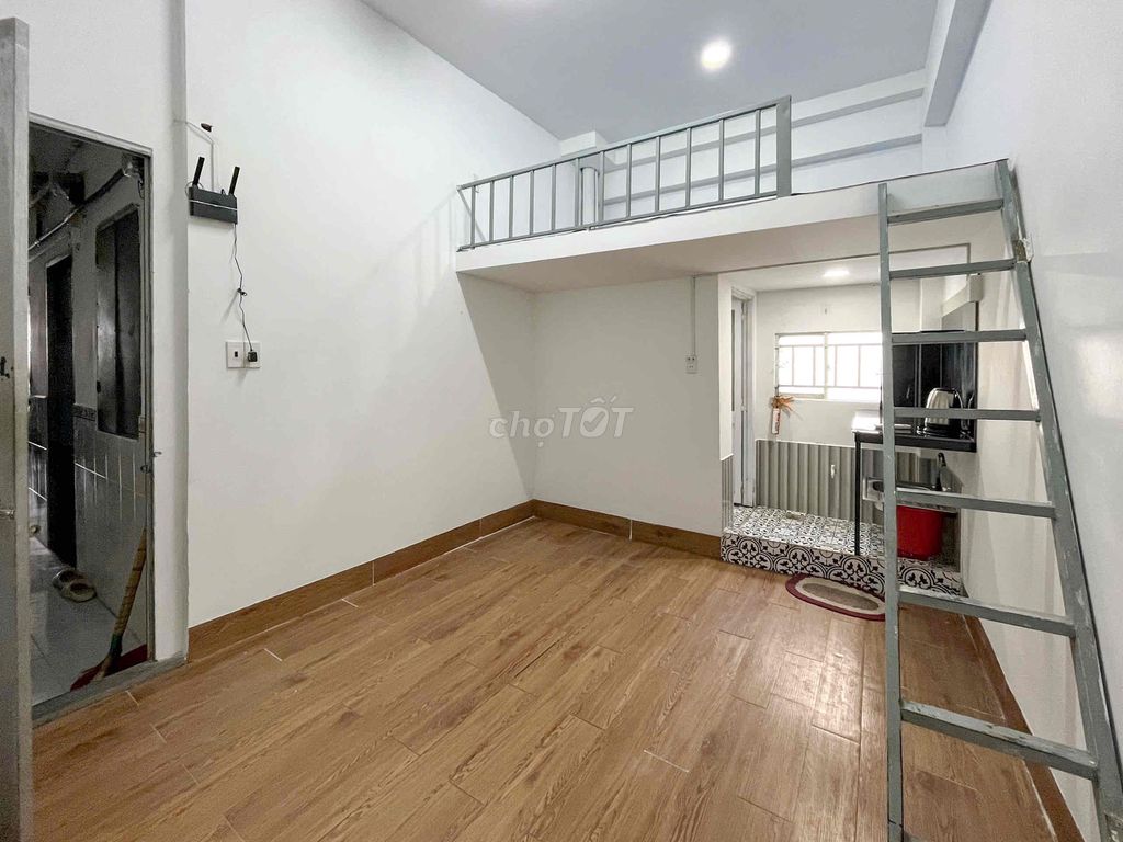 Phòng trọ giá rẻ tại Quận Tân Phú - 30m² chỉ 2.8 triệu - An ninh 24/24, tiện nghi đầy đủ!