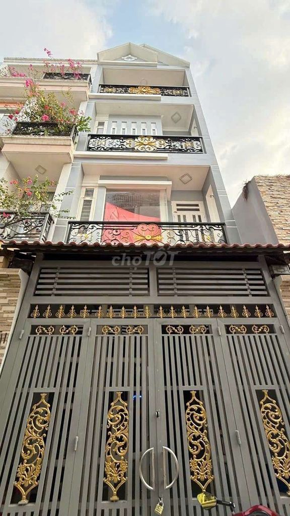 Nhà 4 tầng hẻm xe hơi Lê Văn Quới, Bình Tân 48m² chỉ 5.5 tỷ - Thương lượng ngay!