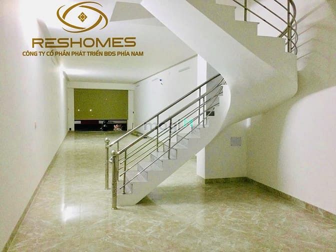 Nhà nguyên căn cho thuê mặt tiền Nguyễn Ái Quốc 135m² giá 28 triệu - Phù hợp làm văn phòng, phòng khám
