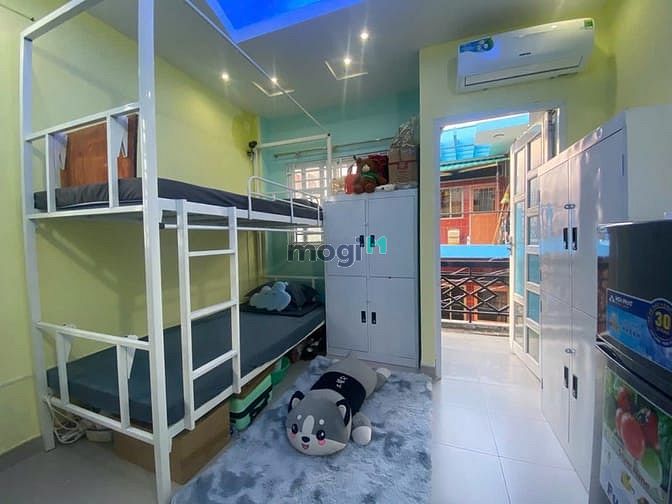 Phòng KTX tiện nghi đường Lạc Long Quân Quận 11 giá 1.8 triệu - An ninh 24/7!