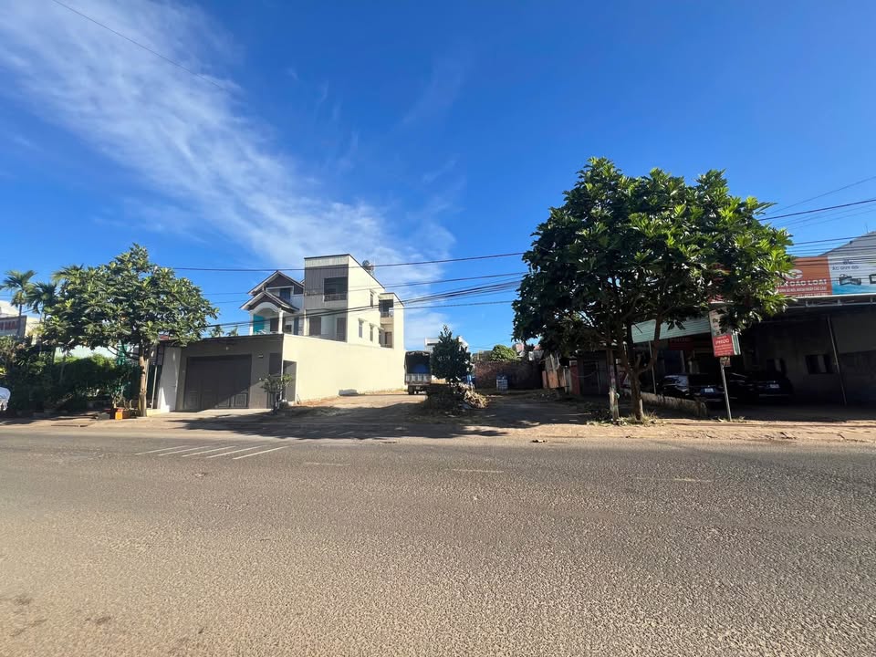 Đất thổ cư Trường Sơn, Pleiku 200m² giá 4.2 tỷ - Đầu tư kinh doanh sinh lời!