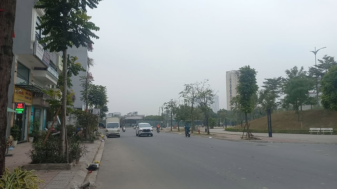 Đất nền Ngọc Thụy Long Biên 60m² giá thỏa thuận - Khu vực kinh doanh đỉnh cao!