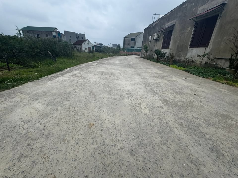 Đất nền Thành Sen, Hà Tĩnh 136.1m² giá 1.8 tỷ - Đường rộng 5m, tiện ích đầy đủ!