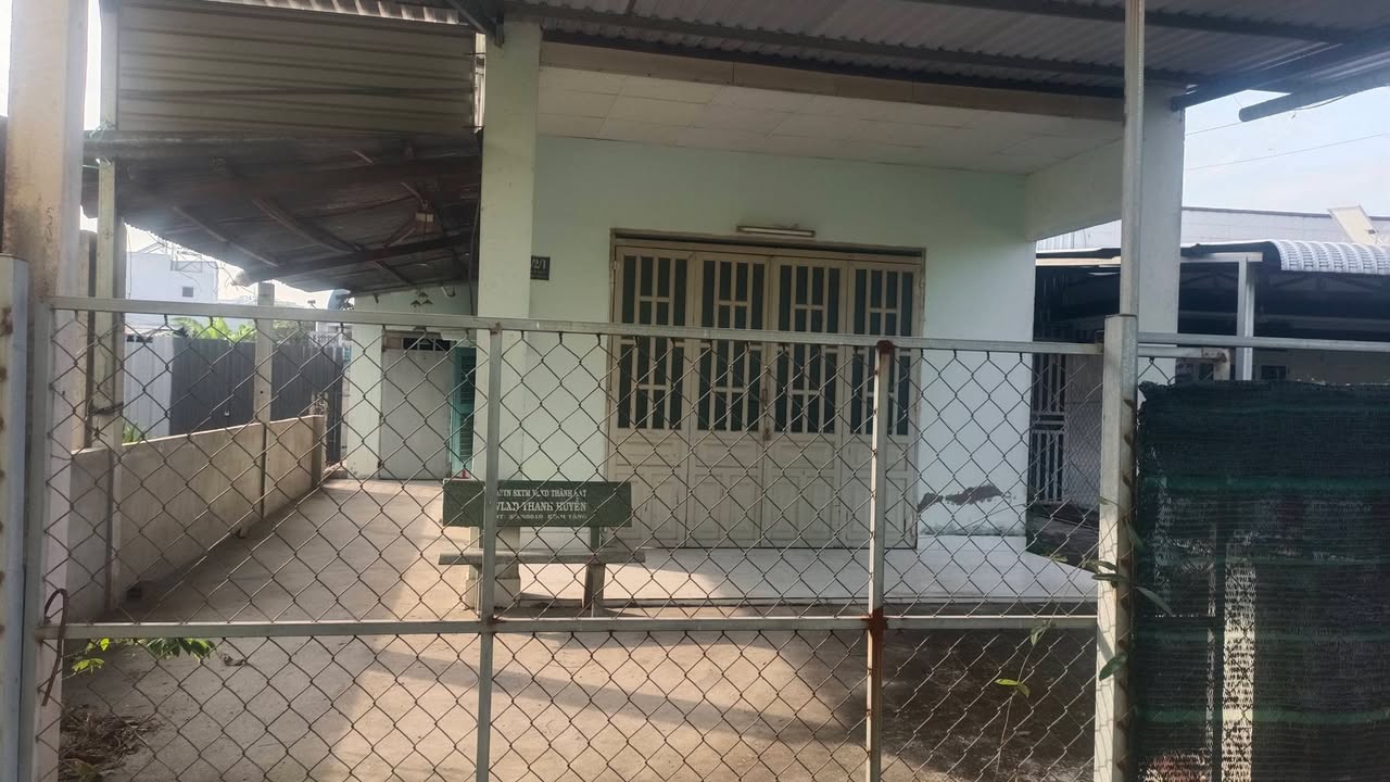 Nhà cấp 4 tại xã Tân Phú Trung, 150m² - Đường ô tô vào tận nhà!