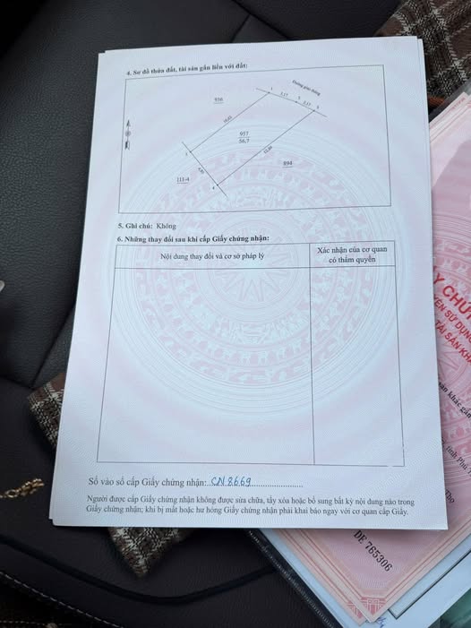 Đất nền Việt Trì 56m² giá 1 tỷ - Sổ đỏ chính chủ, hướng Đông Bắc!