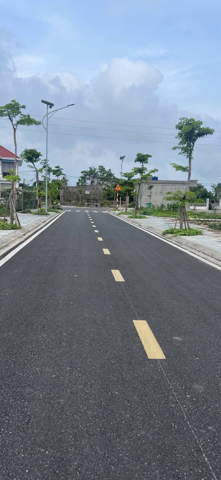 Đất Giãn Dân Yên Mỹ 121m² giá 2.42 tỷ - Đầu tư sinh lời ngay!