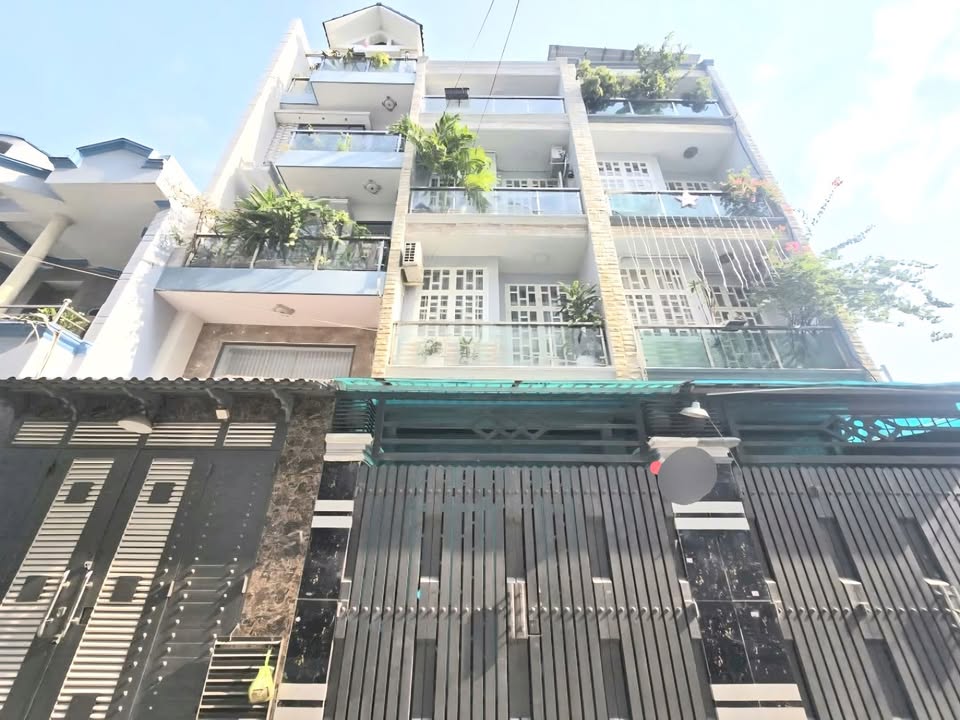 Nhà 5 tầng hẻm xe hơi đường Nguyễn Văn Khối 68m² giá 8.86 tỷ - Vị trí đẹp, tiện ích đầy đủ!