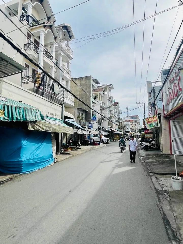 Nhà 2 tầng Gò Vấp 78m², giá 6.1 tỷ - Đầu tư sinh lời ngay!