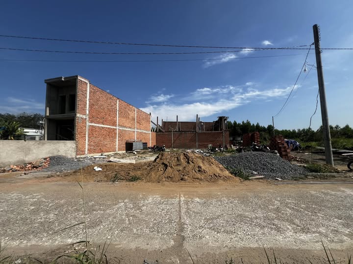 Đất nền Thạnh Phú Vĩnh Cửu 92m² giá 1.4 tỷ - Sổ hồng riêng, thổ cư sẵn sàng!