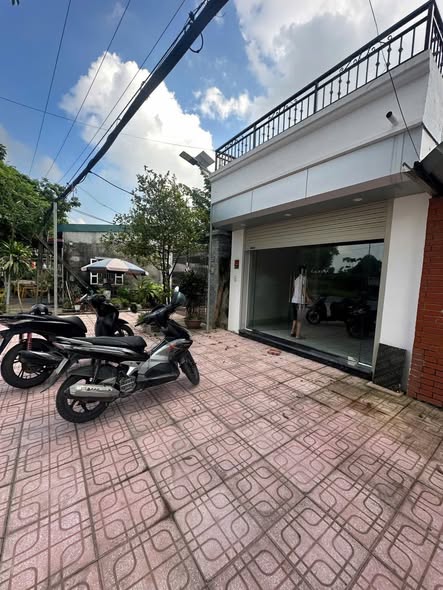 FrontHouse Quốc Lộ 32 Đan Phượng 139m² giá 10.5 tỷ - Mặt phố kinh doanh đắc địa!