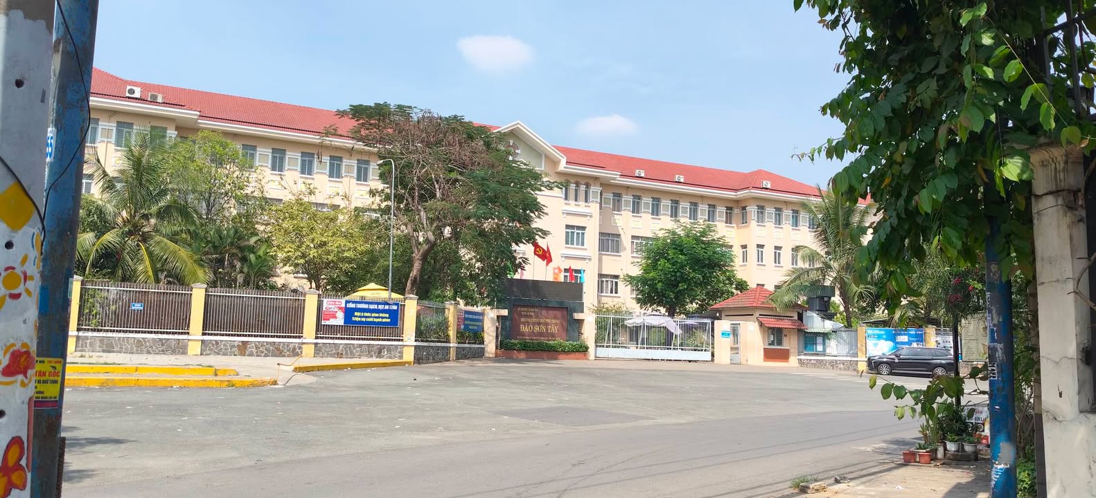 Nhà riêng Linh Xuân Thủ Đức 75m² giá thỏa thuận - Gần trường học, xe hơi đậu cửa