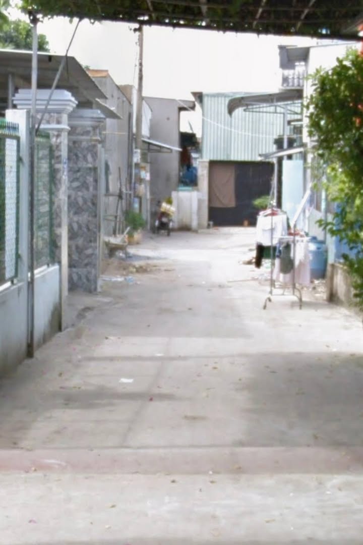 Đất thổ cư 100% Dĩ An 100m² giá 2.4 tỷ - Đường ô tô 5m vào tận nơi!