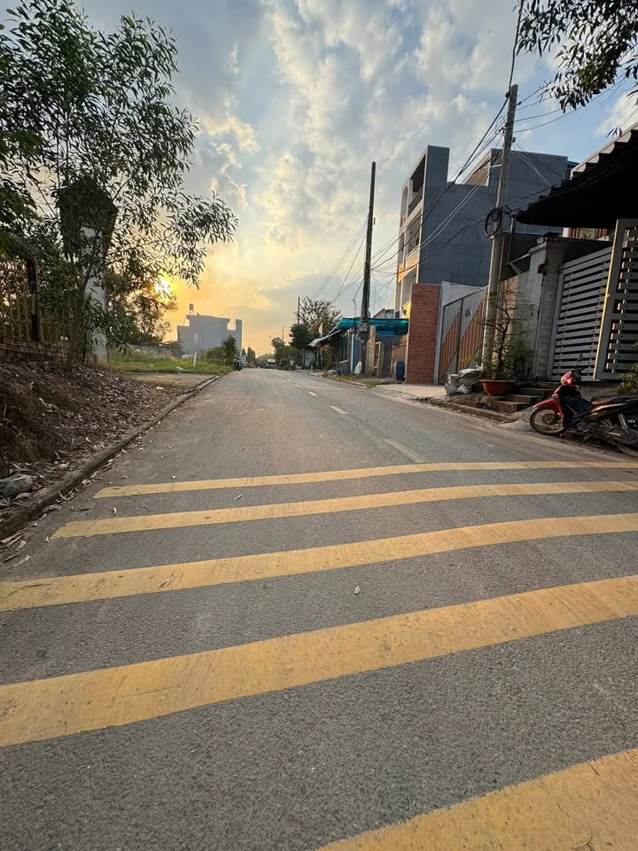 Đất mặt tiền đường Trương Văn Vĩnh, Dĩ An 135m² giá 3.55 tỷ - Tiềm năng phát triển lớn!