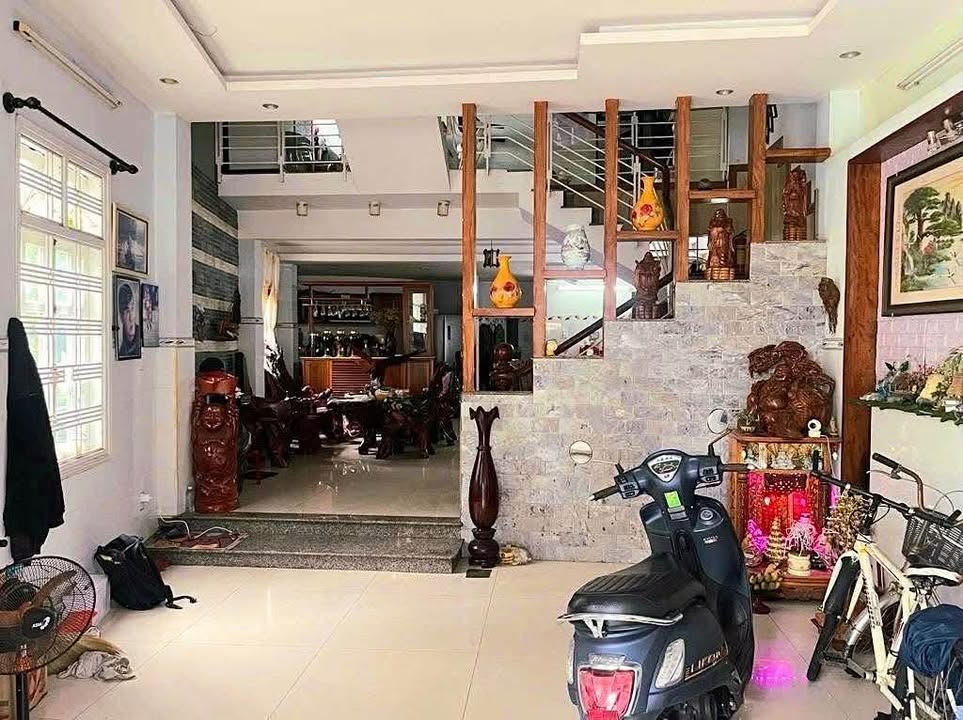 Nhà mặt tiền Núi Thành 82m² giá 14.8 tỷ - Đầu tư sinh lời bền vững!