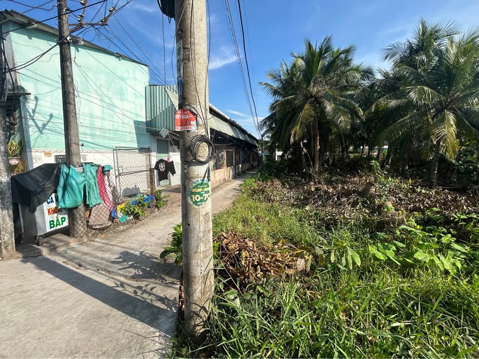 Đất nền 3 mặt tiền tại Xã Tân Hương, Châu Thành, Tiền Giang - Diện tích 320m², giá 2.8 tỷ