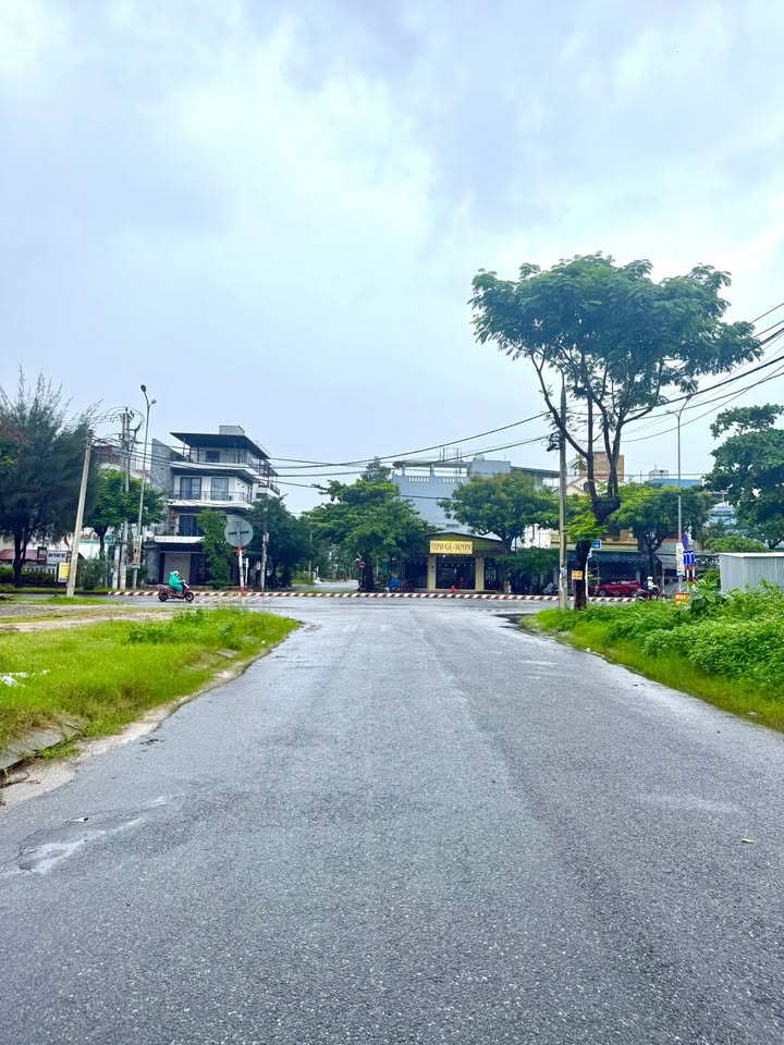 Đất nền góc Mai Văn Ngọc, Đà Nẵng 157m² giá 7 tỷ - Cơ hội đầu tư hiếm có!