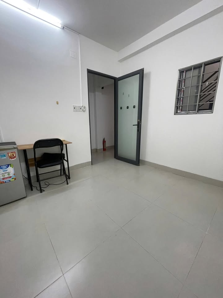 Phòng cho thuê tại Bình Thạnh 20m² giá 3.8 triệu - View sân thượng thoáng mát!