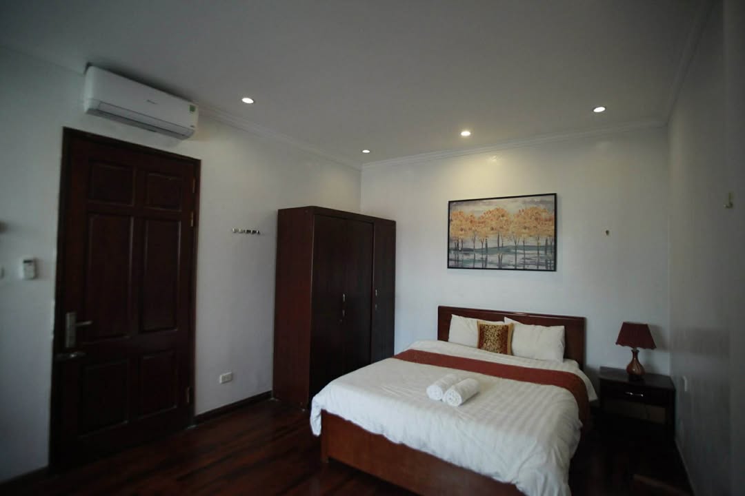 Phòng cho thuê tại phố Hạ Hồi, quận Hoàn Kiếm - Giá thỏa thuận, nội thất đầy đủ!