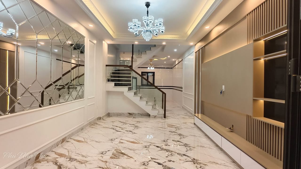 Nhà lô góc Hồ Sen, Lê Chân 46m² giá 3.45 tỷ - Sẵn sàng vào ở!