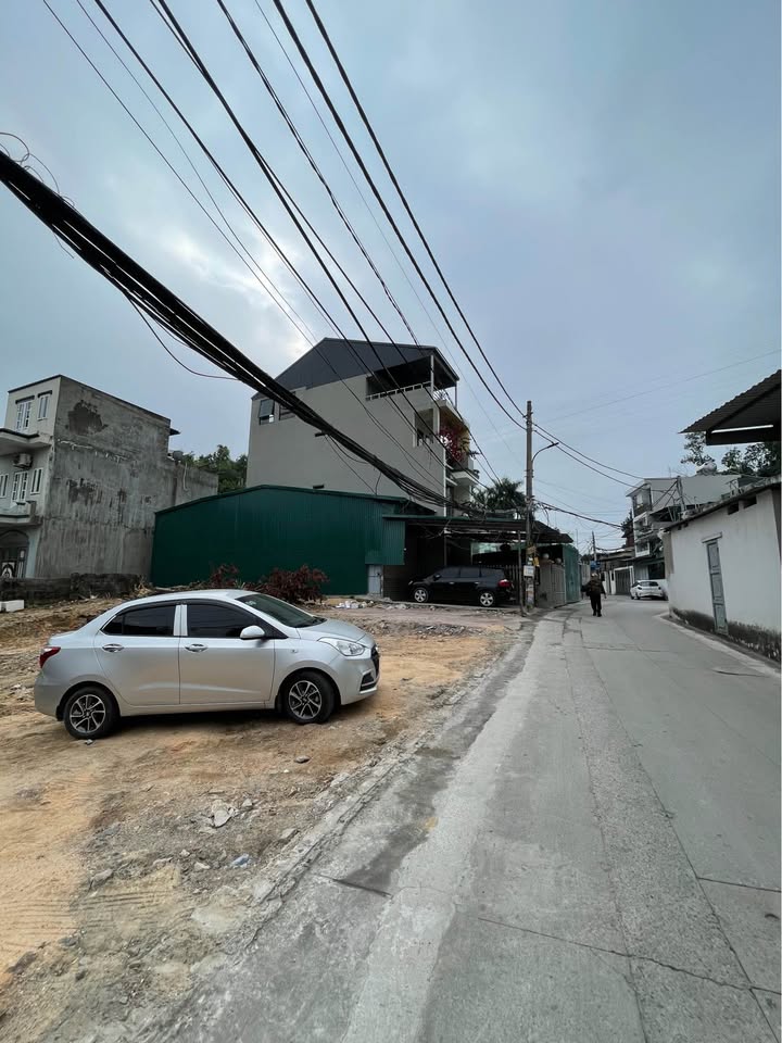 Đất nền Hồng Hà, Hạ Long 60m² giá 2 tỷ - Mặt tiền rộng, tiện ích đầy đủ!