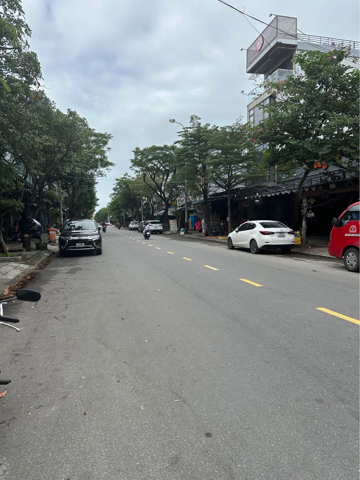 Đất mặt tiền Khúc Hạo, Sơn Trà, Đà Nẵng 196m² giá 19.8 tỷ - Cơ hội kinh doanh tuyệt vời!